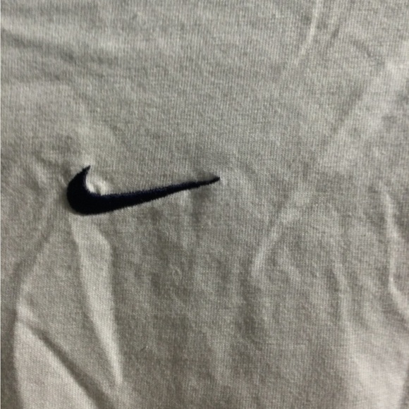 Nike Kids White and Navy Long Sleeve Tee - Picture 3 of 3